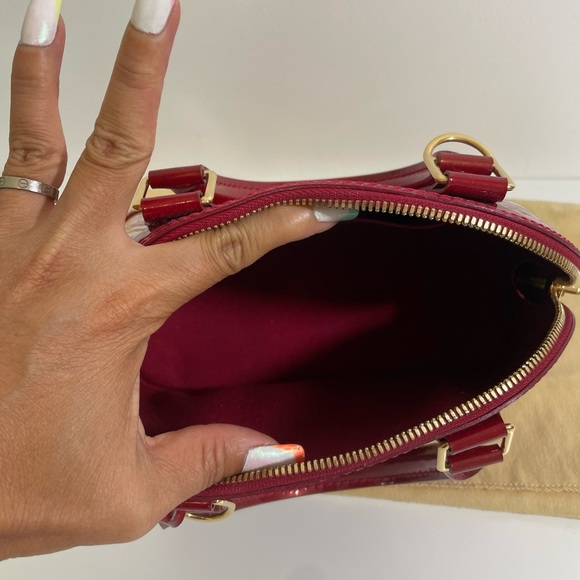 Louis Vuitton BB Alma Vernis Red  Leather Crossbody Bag - Picture 5 of 15
